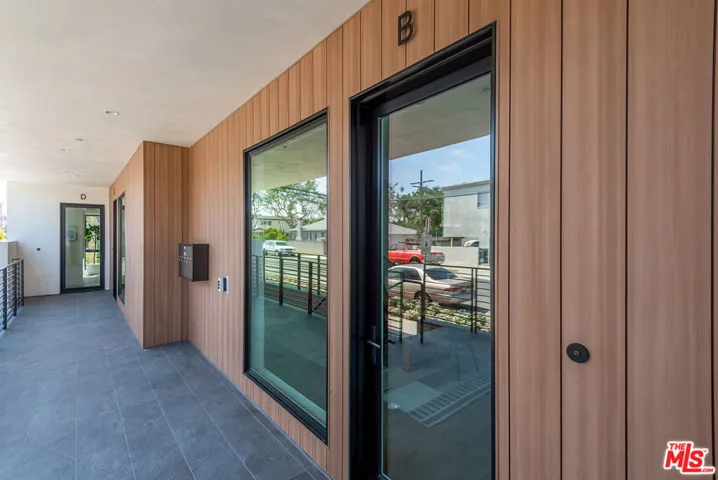 4095 Sawtelle Boulevard B, Culver City, California 90066