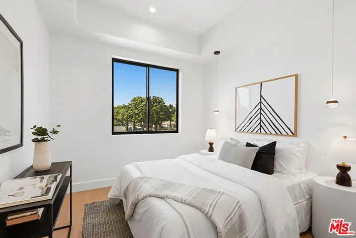 4095 Sawtelle Boulevard B, Culver City, California 90066