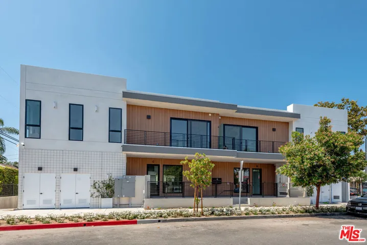 4095 Sawtelle Boulevard B, Culver City, California 90066