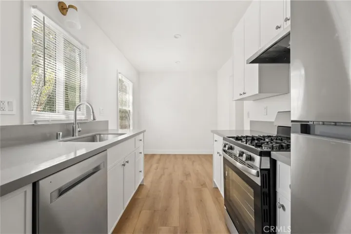 8716 Ramsgate, Los Angeles, California 90045 — photo 4