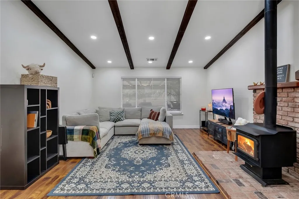 3583 Smoke Tree, Phelan, California 92371 — photo 4