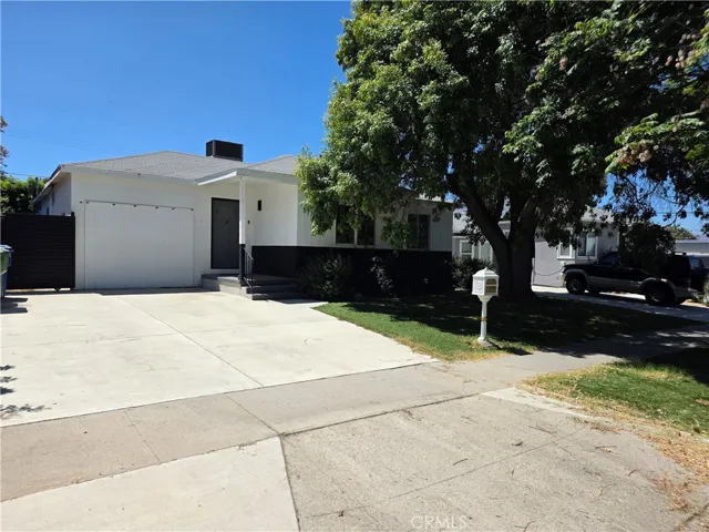5779 Enfield, Encino, California 91316