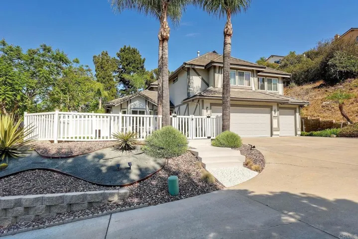 8308 Courtney Ln, Santee, California 92071