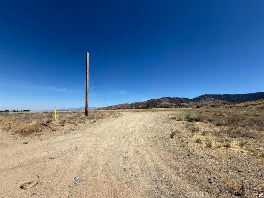 1602 Vac/cor S/farnborough, Palmdale, California 93551 — photo 4