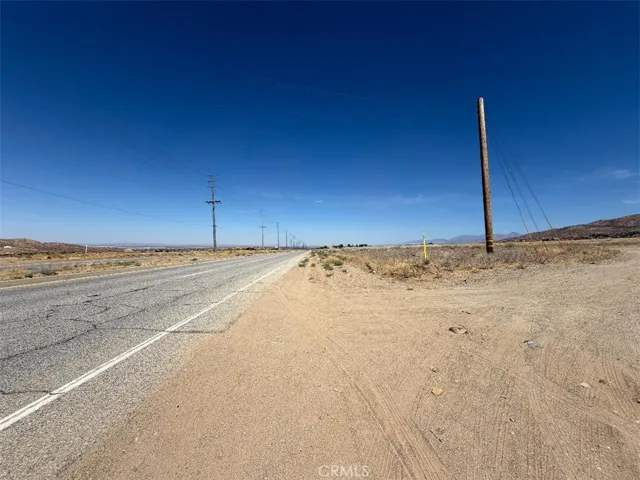 1602 Vac/cor S/farnborough, Palmdale, California 93551