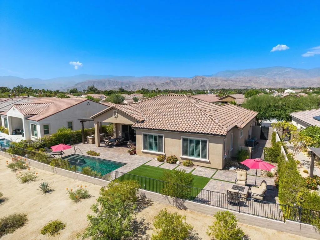 31-76-Bordeaux-Rancho-Mirage-MZH-Desert-