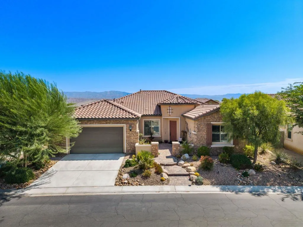 2-76-Bordeaux-Rancho-Mirage-MZH-Desert-C
