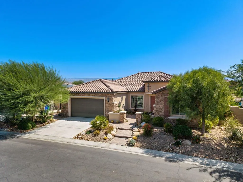 56-76-Bordeaux-Rancho-Mirage-MZH-Desert-