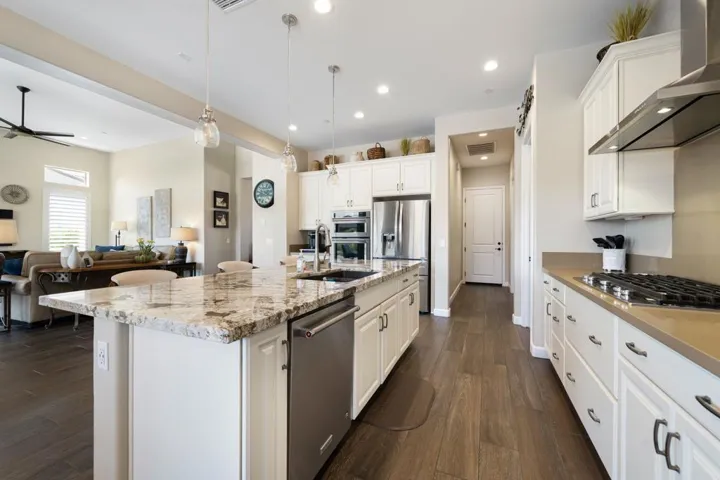 38-76-Bordeaux-Rancho-Mirage-MZH-Desert-