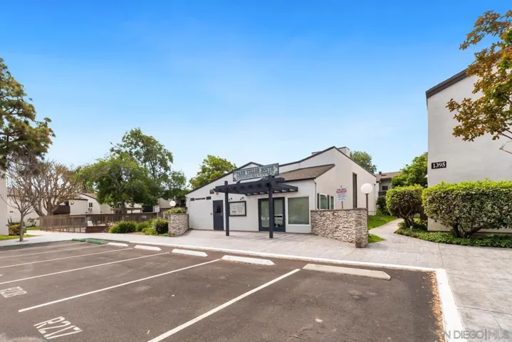 1389 Caminito Gabaldon C, San Diego, California 92108