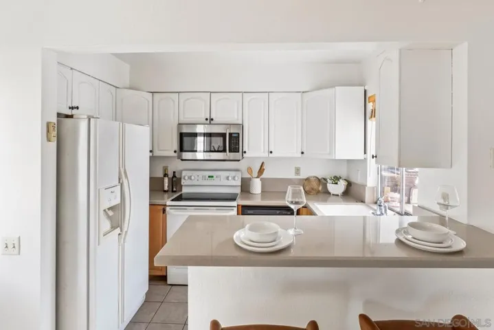 1389 Caminito Gabaldon C, San Diego, California 92108