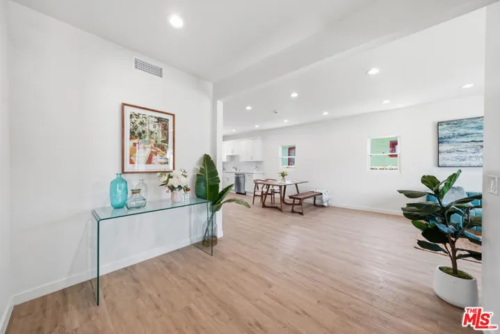 2896 W 14th Street, Los Angeles, California 90006