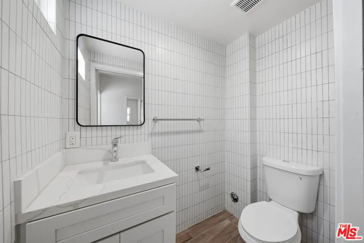 2896 W 14th Street, Los Angeles, California 90006