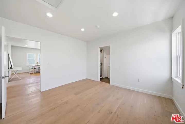 2896 W 14th Street, Los Angeles, California 90006