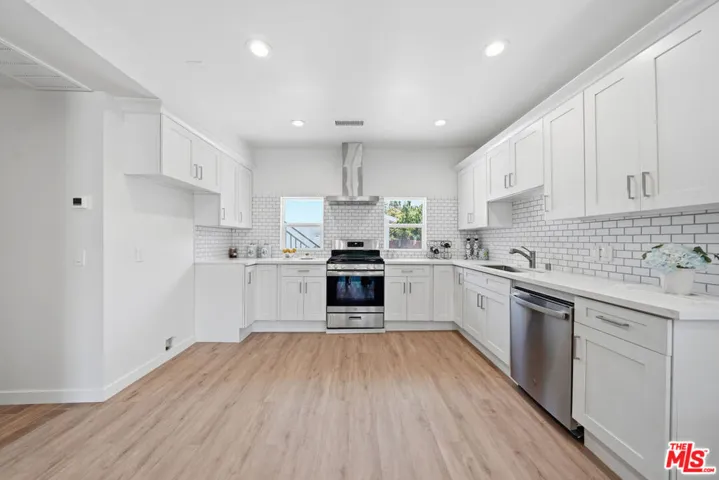 2896 W 14th Street, Los Angeles, California 90006