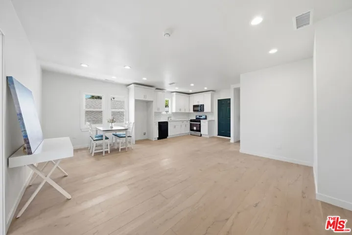 2896 W 14th Street, Los Angeles, California 90006
