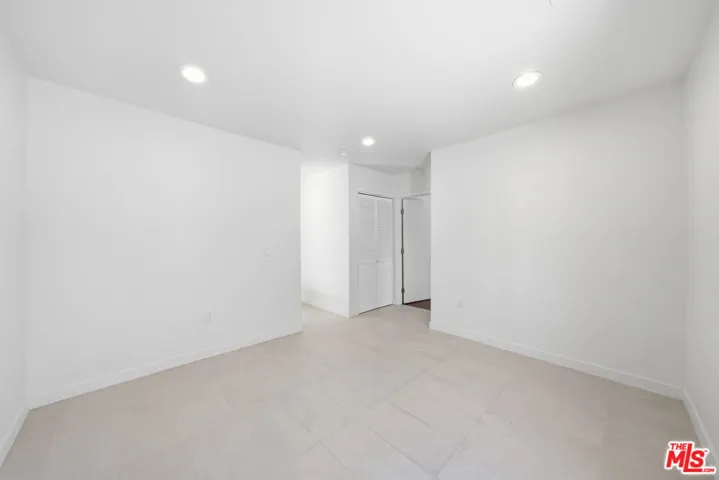 2896 W 14th Street, Los Angeles, California 90006