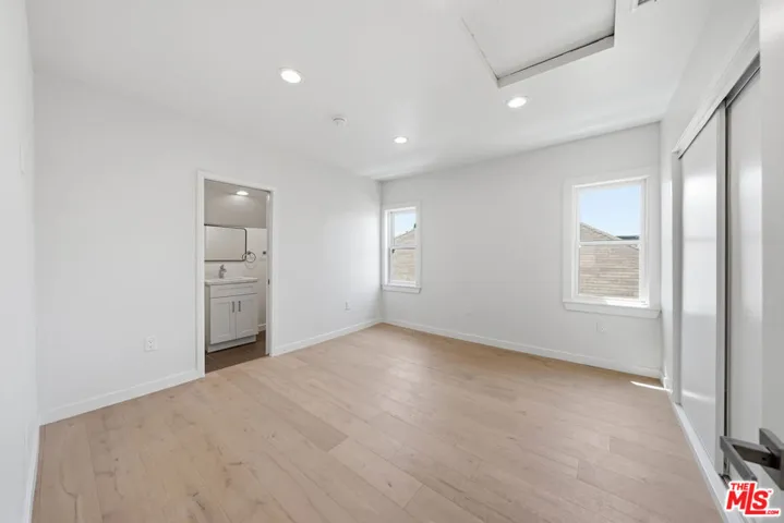 2896 W 14th Street, Los Angeles, California 90006