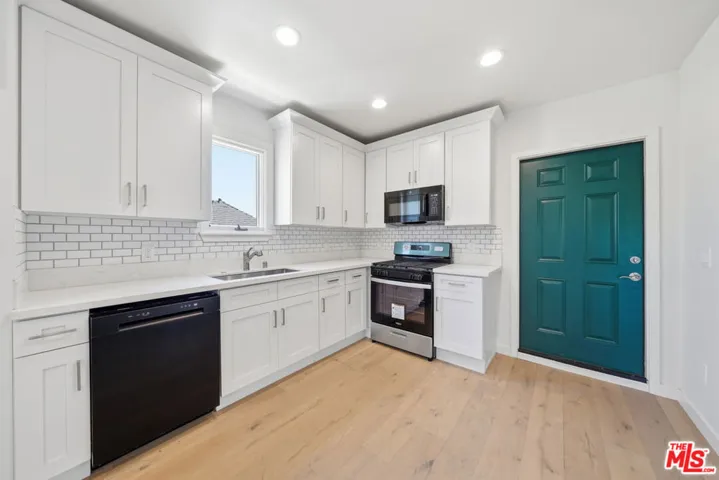 2896 W 14th Street, Los Angeles, California 90006