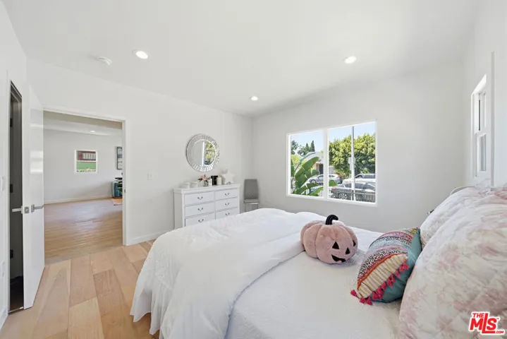 2896 W 14th Street, Los Angeles, California 90006