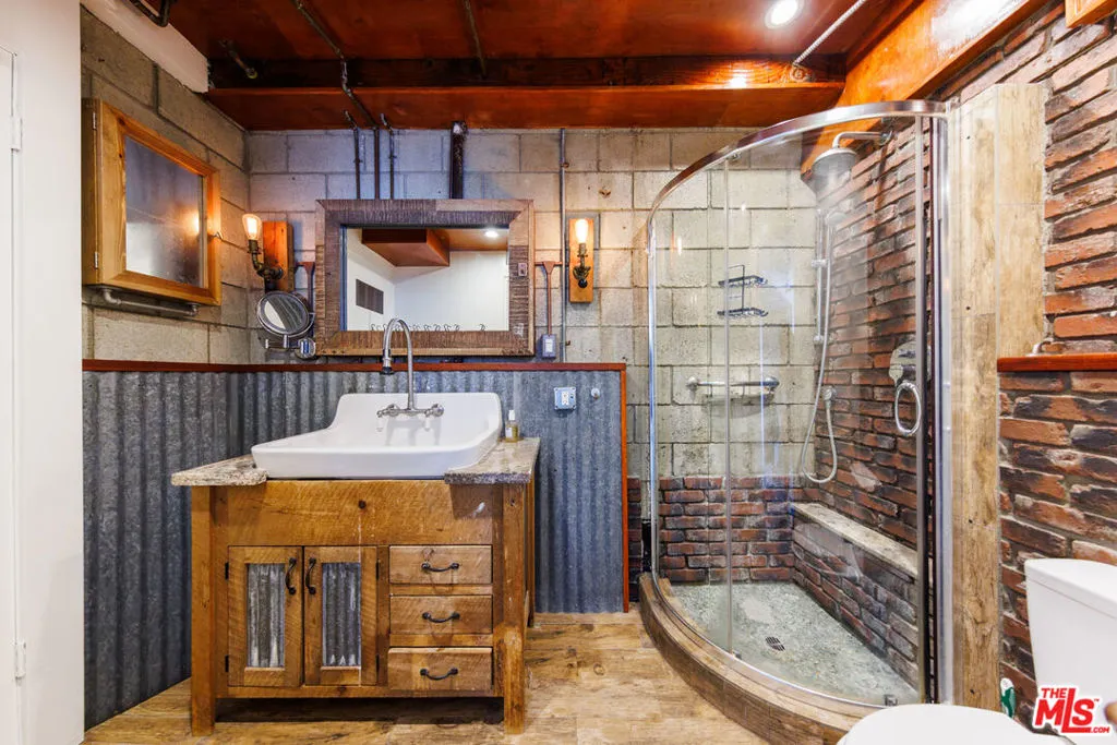 3/4 SHower bath