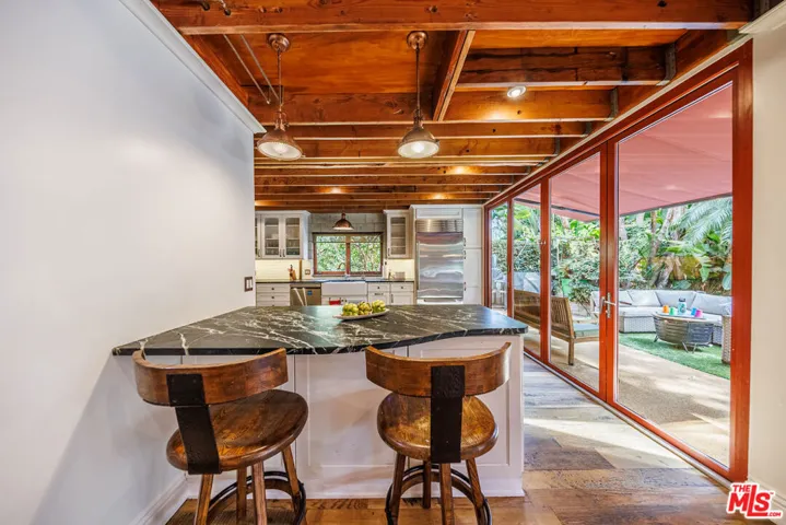 Breakfast Bar