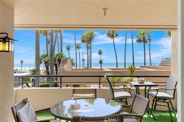 1200 Pacific Coast Highway 209, Huntington Beach, California 92648