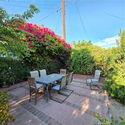 8956 Gladbeck Avenue, Northridge, California 91324 — photo 5