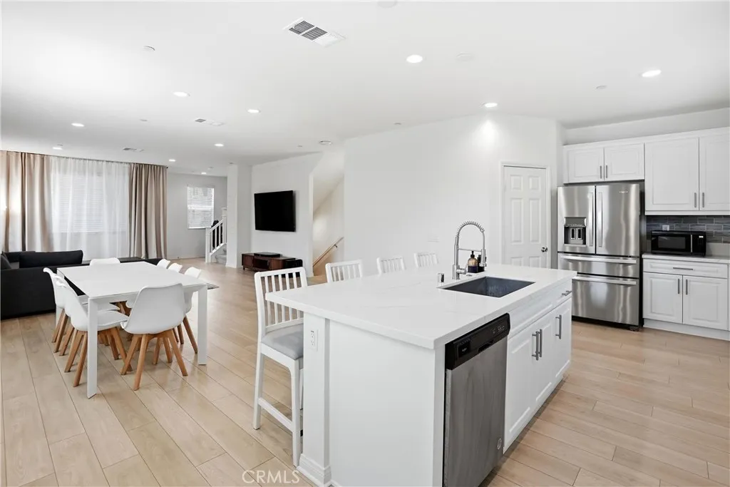 916 E 3rd St, Santa Ana, California 92701 — photo 5