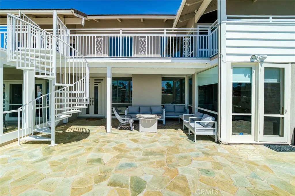 4051 Davenport, Huntington Beach, California 92649 — photo 4