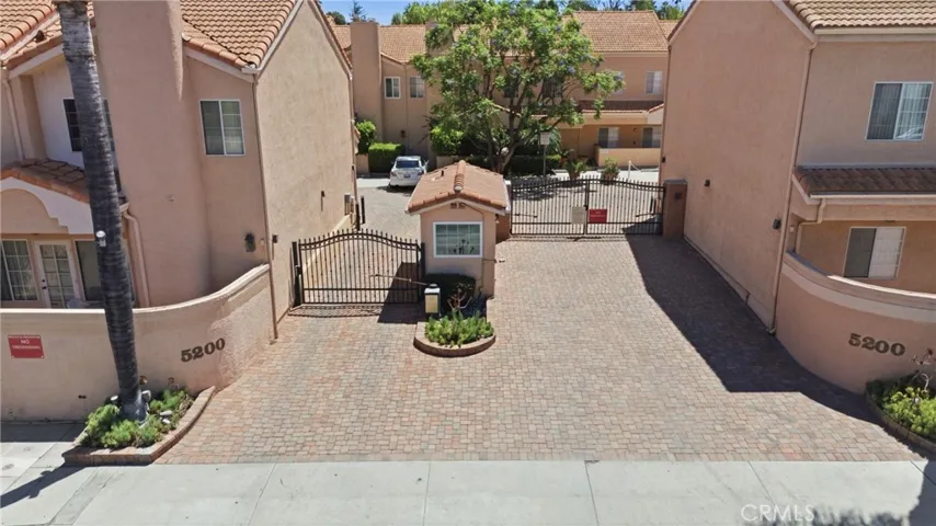 5200 White Oak Avenue 36, Encino, California 91316