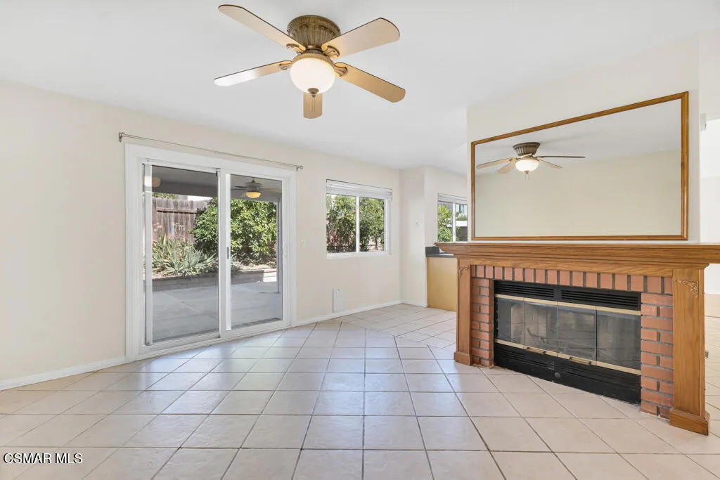2016 Riverbirch Dr- HsHProd-25