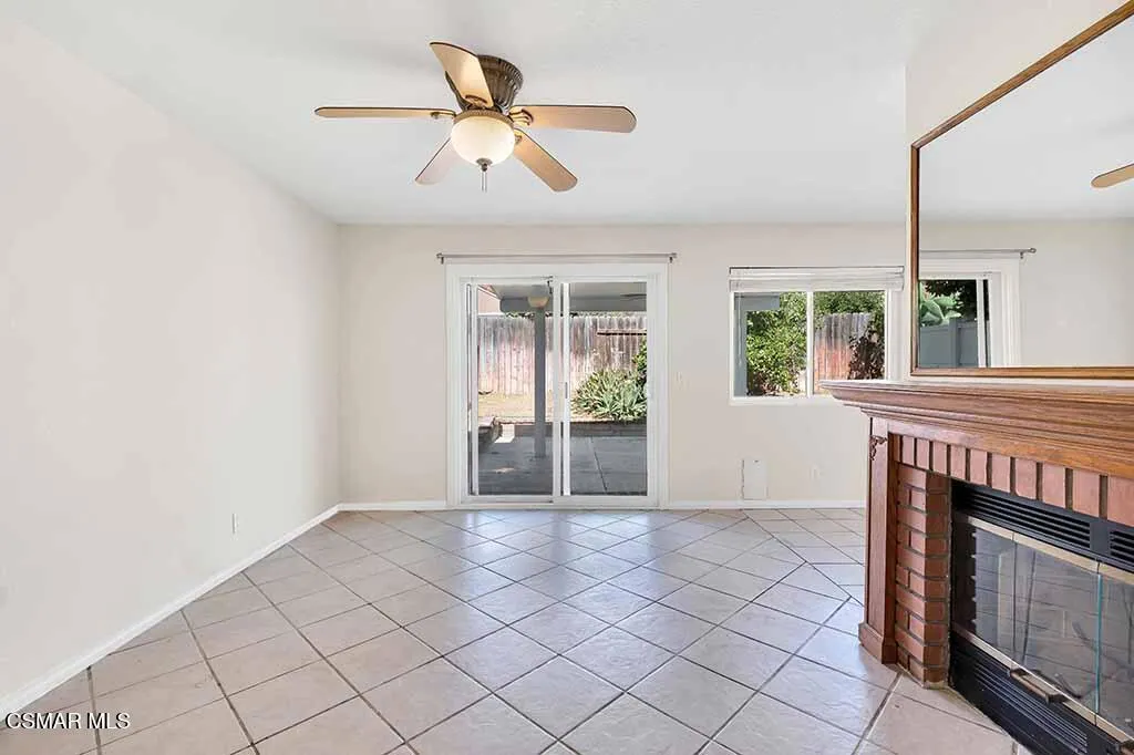 2016 Riverbirch Dr- HsHProd-22