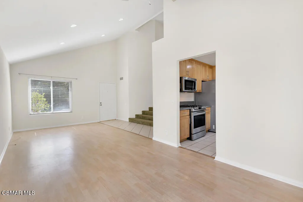 2016 Riverbirch Dr- HsHProd-19