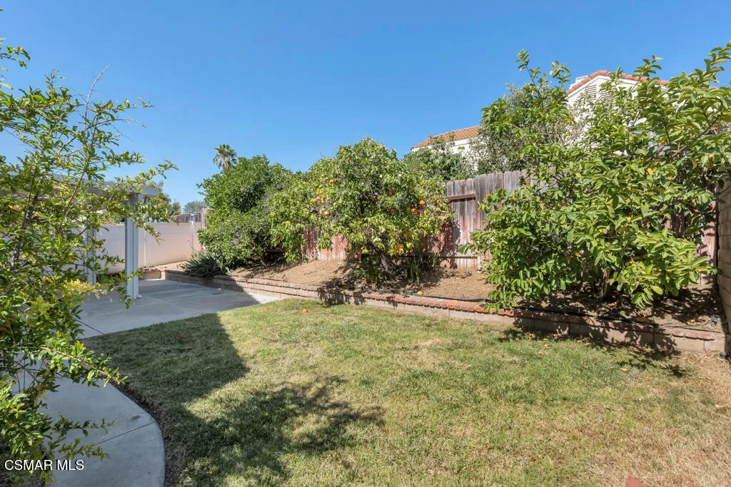2016 Riverbirch Dr- HsHProd-46