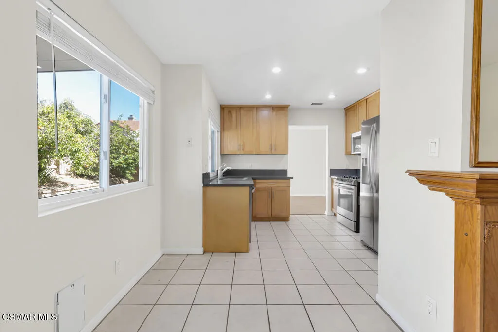 2016 Riverbirch Dr- HsHProd-26