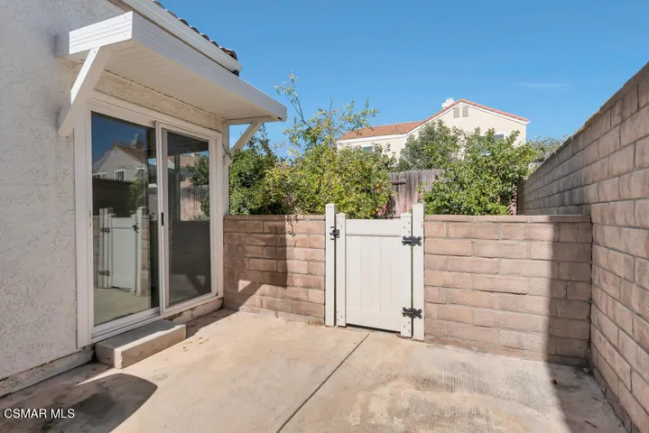 2016 Riverbirch Dr- HsHProd-44