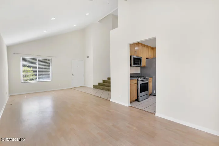 2016 Riverbirch Dr- HsHProd-19