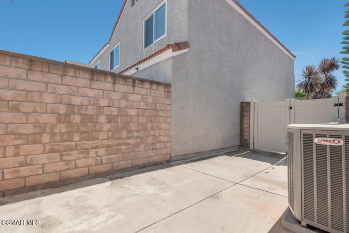 2016 Riverbirch Dr- HsHProd-45