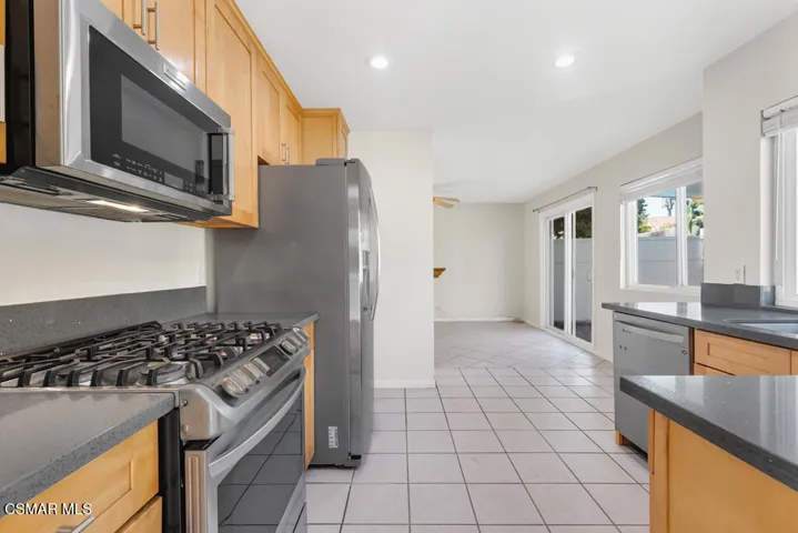 2016 Riverbirch Dr- HsHProd-30