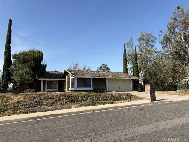 13735 Chaparral, Fontana, California 92337