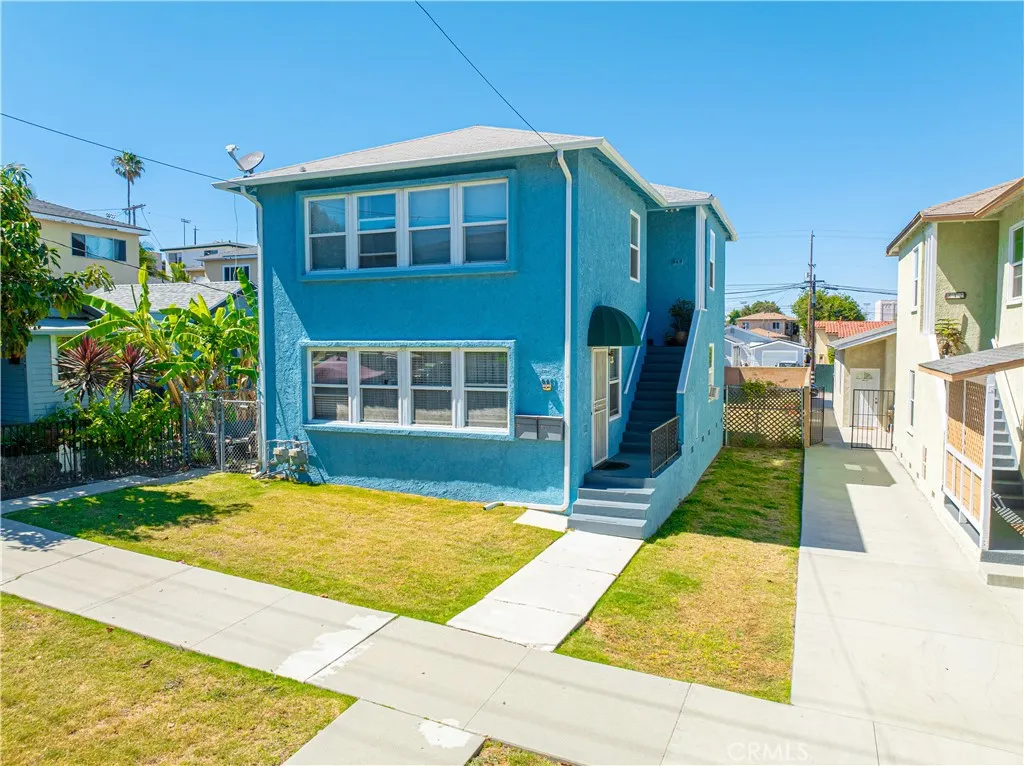 846 W 18th