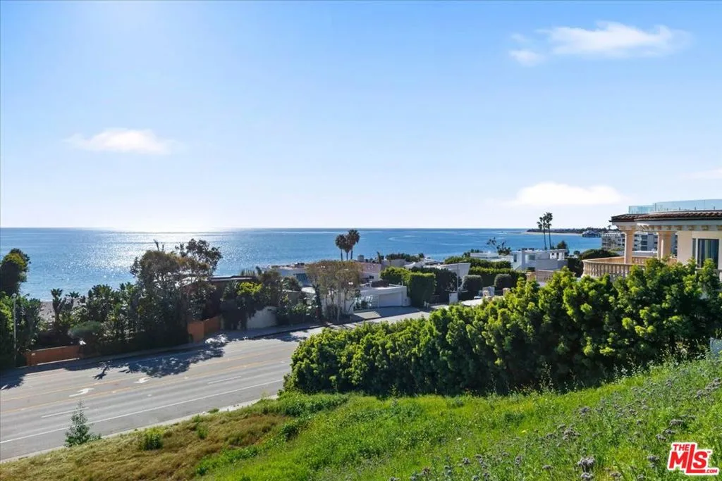 22411 Pacific Coast Highway, Malibu, California 90265 — photo 4