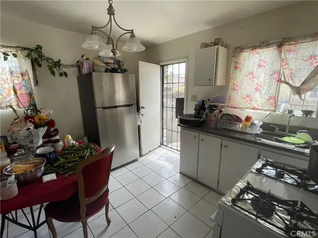 2nd unit kitchen