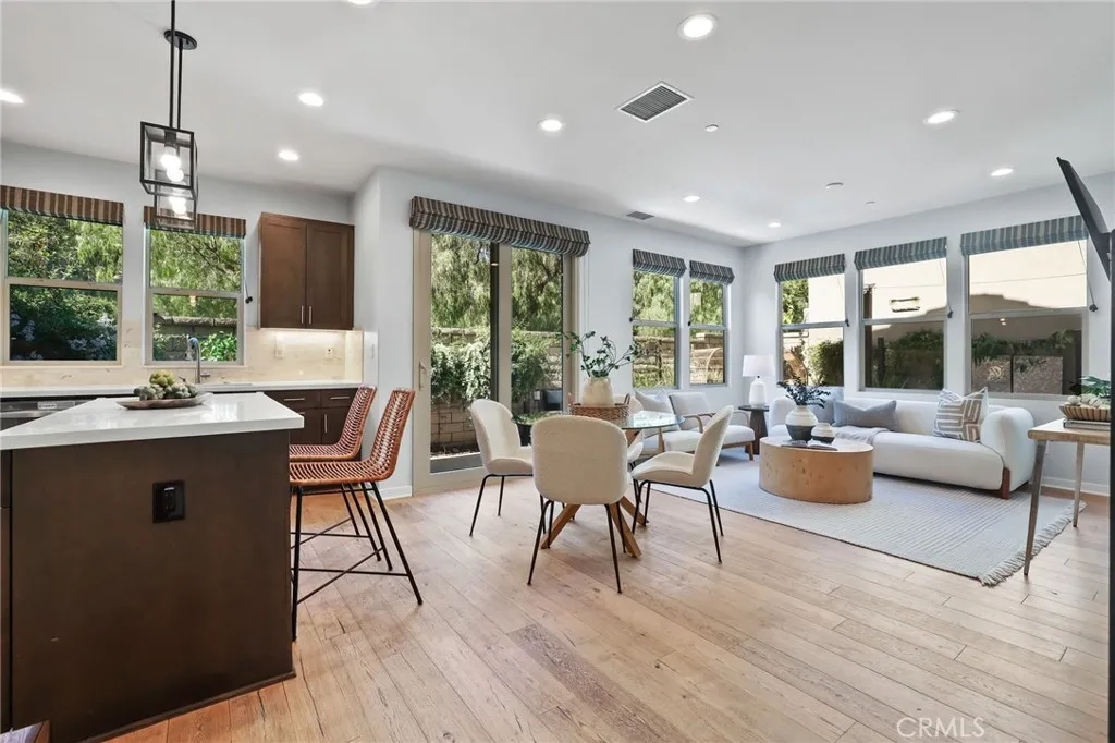 69 Clover, Lake Forest, California 92630 — photo 5
