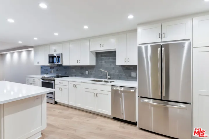 4265 Marina City Drive 415, Marina Del Rey, California 90292 — photo 4