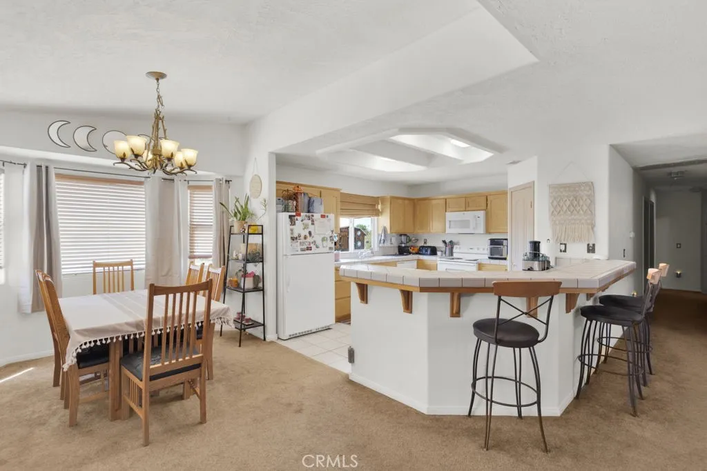 13014 Riggins Road, Phelan, California 92371 — photo 4