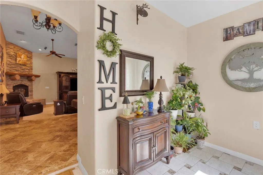 17111 Mesquite Road, Apple Valley, California 92307 — photo 5