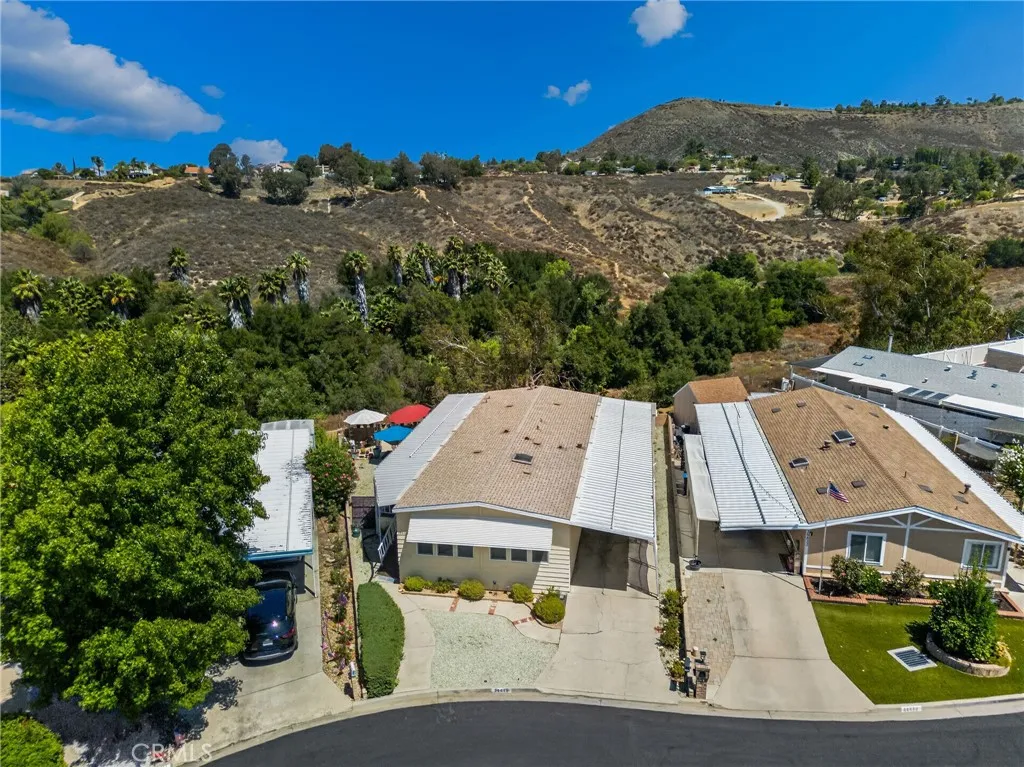 28610 Via Arboleda, Murrieta, California 92563 — photo 4