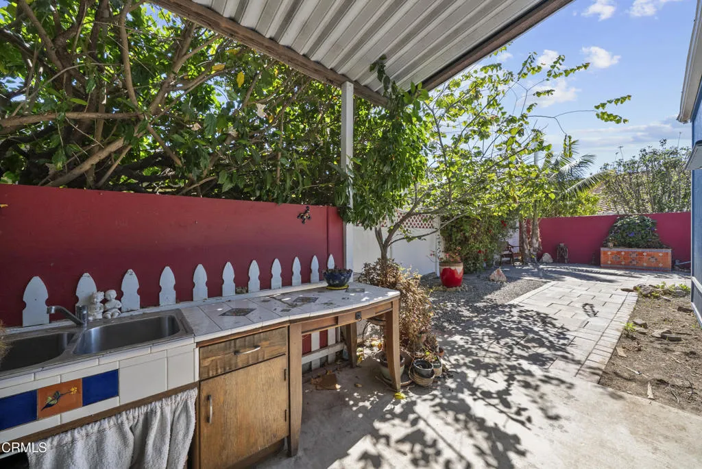 31-covered-patio-outdoor-sink